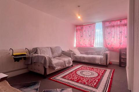 undefined, Wall End Road, East Ham, London
