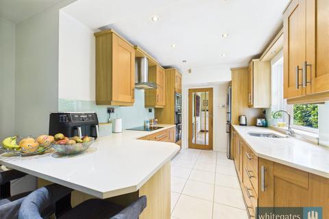 7 Chellow Lane, Bradford, BD9 6AX