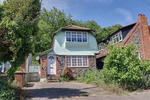 2 bedroom detached house for sale, Church Walk, Sawbridgeworth, CM21