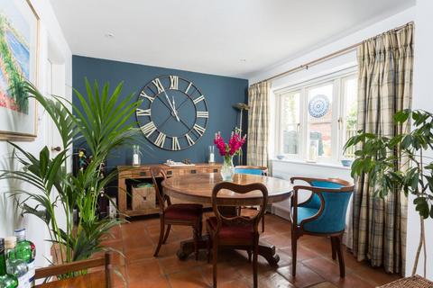 Linfield House, 2 Bernard Lane, Green Hammerton, York, YO26 8BP