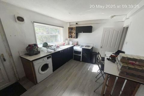 undefined, Saint Charles Avenue, Carstairs Junction ML11