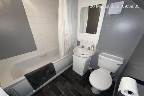 undefined, Saint Charles Avenue, Carstairs Junction ML11