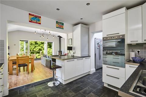 8 Briery Close, Ilkley, LS29 9DL