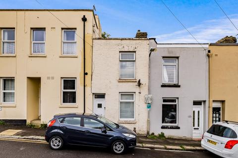 2 bedroom terraced house for sale, West Street, Dover, CT17
