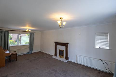 4 bedroom detached house to rent, Heyes Park, Hartford, Northwich, CW8