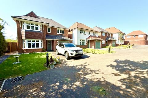 3 bedroom detached house for sale, Clos Beau Mount, Penymynydd, CH4