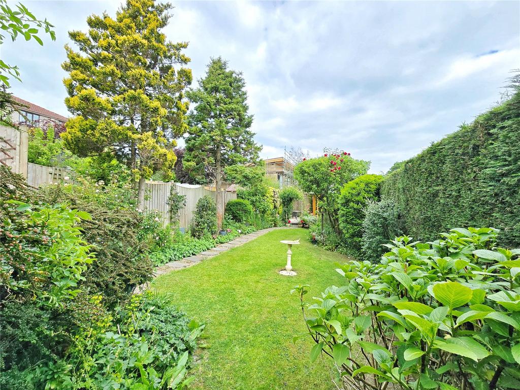 Lawn &amp; Gardens