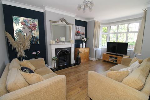 47 Crest Road, Bromley, BR2 7JA