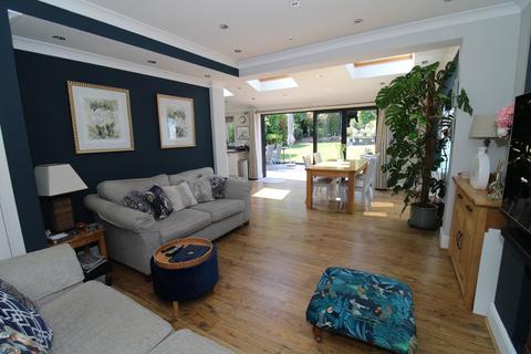 47 Crest Road, Bromley, BR2 7JA