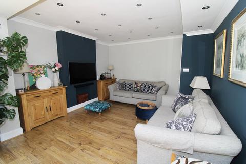 47 Crest Road, Bromley, BR2 7JA