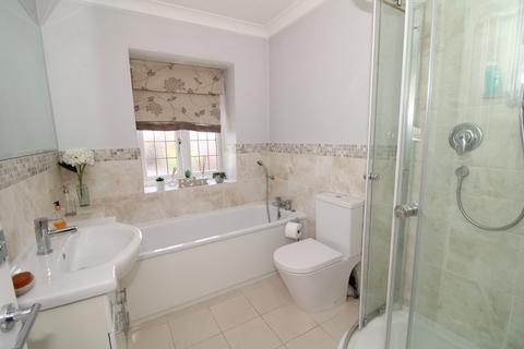 47 Crest Road, Bromley, BR2 7JA