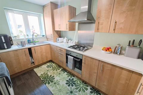 4 Heath Fields Way, Birmingham, B26 2UF