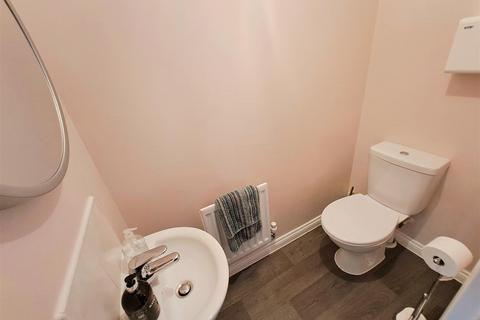 4 Heath Fields Way, Birmingham, B26 2UF