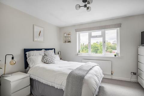 57 Bankside Close, Isleworth, TW7 7EW