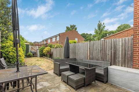 57 Bankside Close, Isleworth, TW7 7EW