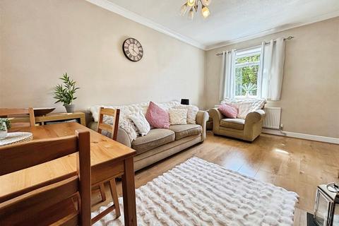 60 Ashbourne Road, Bradford, BD2 4DL