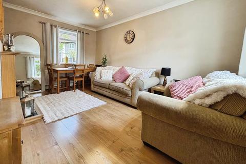 60 Ashbourne Road, Bradford, BD2 4DL