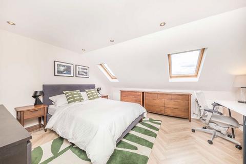 2 bedroom flat for sale, Clive Road, London SW19