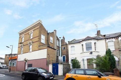 1 bedroom flat to rent, Uxbridge Road, Shepherds Bush, London, W12