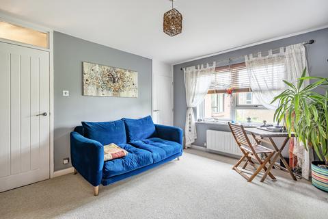 Studio for sale, BOOKHAM