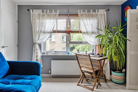 Studio for sale, BOOKHAM