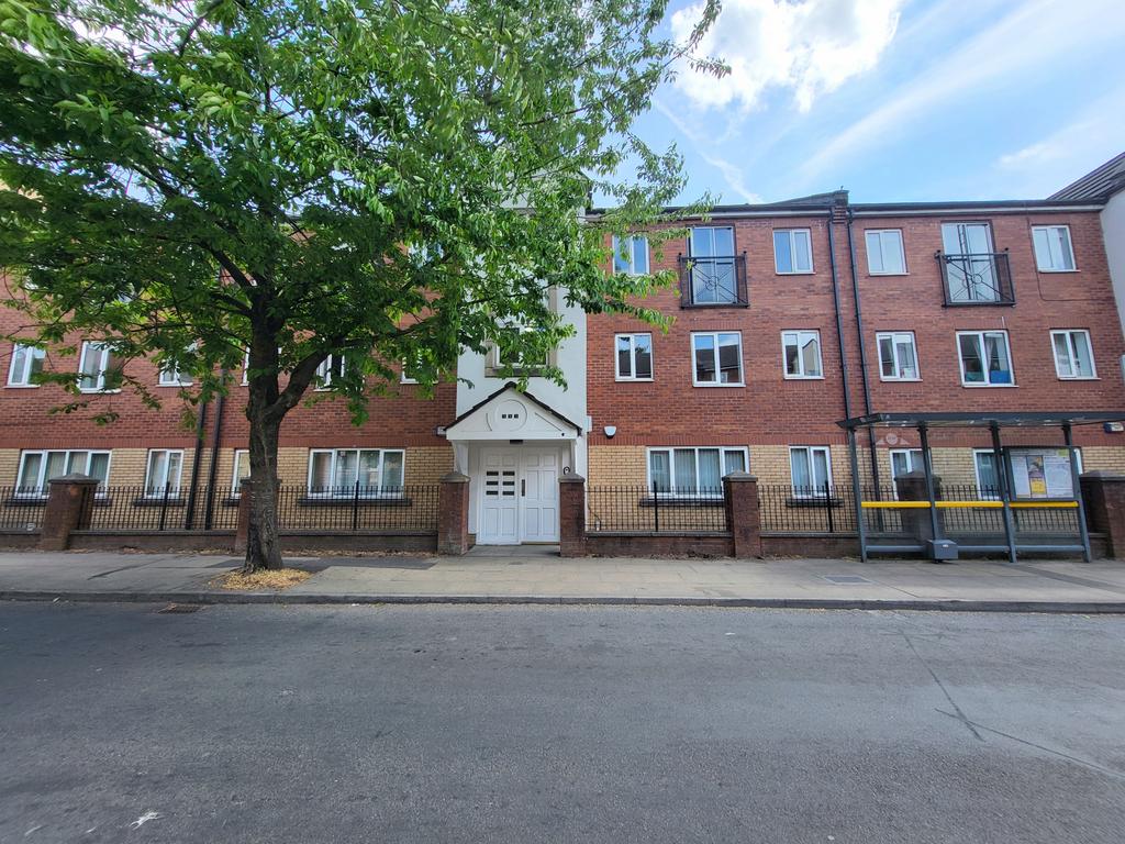 3 Bedroom Apartment FOR SALE
