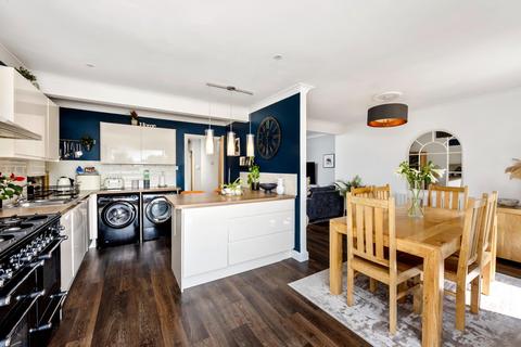 4 bedroom chalet for sale, Abbey Road, Sompting, Lancing