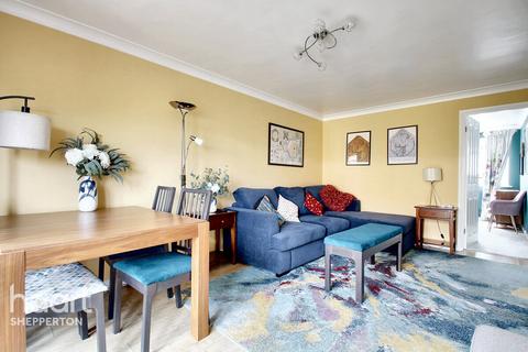 2 bedroom apartment for sale, Watersplash Road, Shepperton