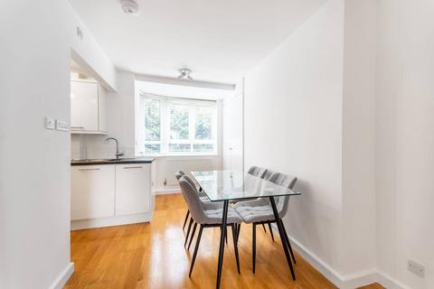 2 bedroom flat to rent, Kew Bridge Court, Chiswick, London, W4