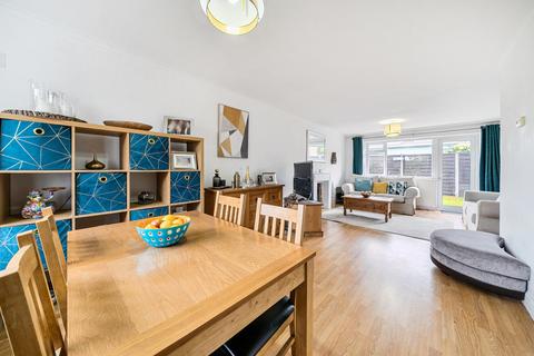 48 Commonfields, West End, Woking, GU24 9HZ