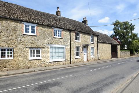 3 bedroom semi-detached house to rent, Islip Road, Bletchingdon