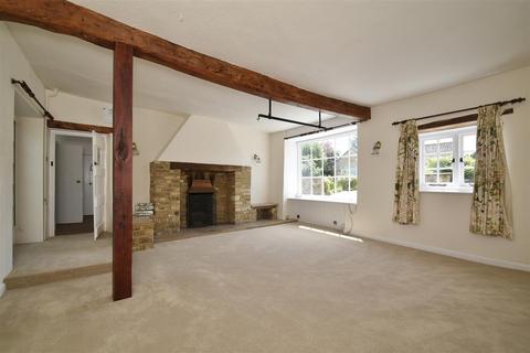 3 bedroom semi-detached house to rent, Islip Road, Bletchingdon