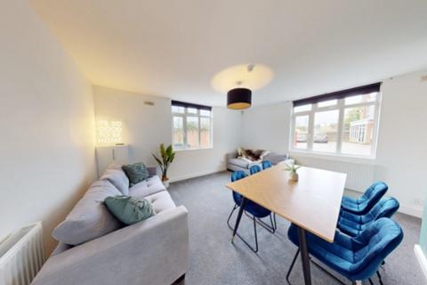 8 bedroom house to rent, Church Street, Nottingham NG7