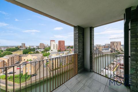 2 bedroom flat to rent, Drydock Square, Teal Point, IG11