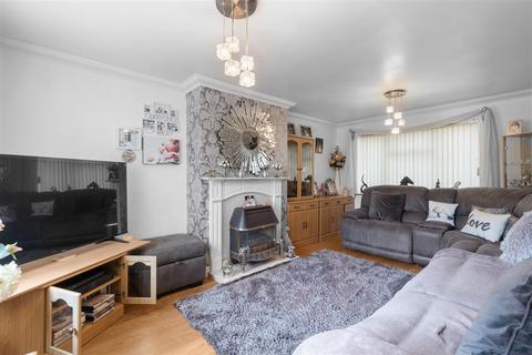 37 Anne Crescent, Evesham, WR11 1HZ