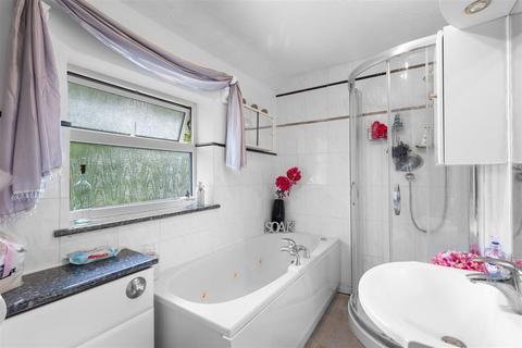 37 Anne Crescent, Evesham, WR11 1HZ