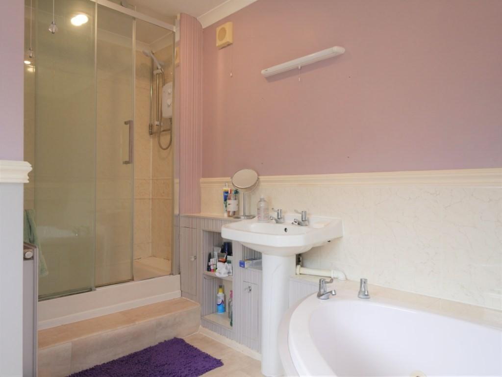 Gf bathroom2