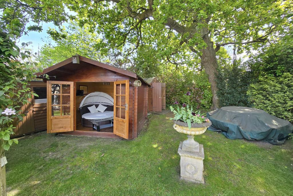 Longmead Garden 3