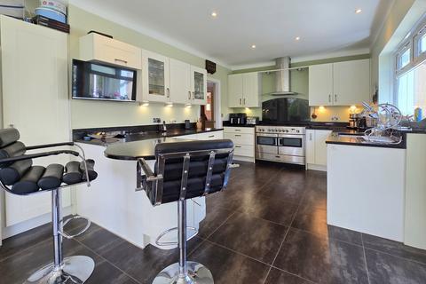undefined, Meadow Road, New Milton BH25