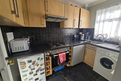 41a Repens Way, Hayes, UB4 9PR