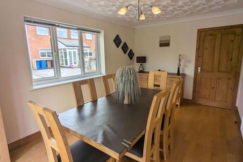 4 bedroom detached house for sale, Mill Road, Wigan WN5