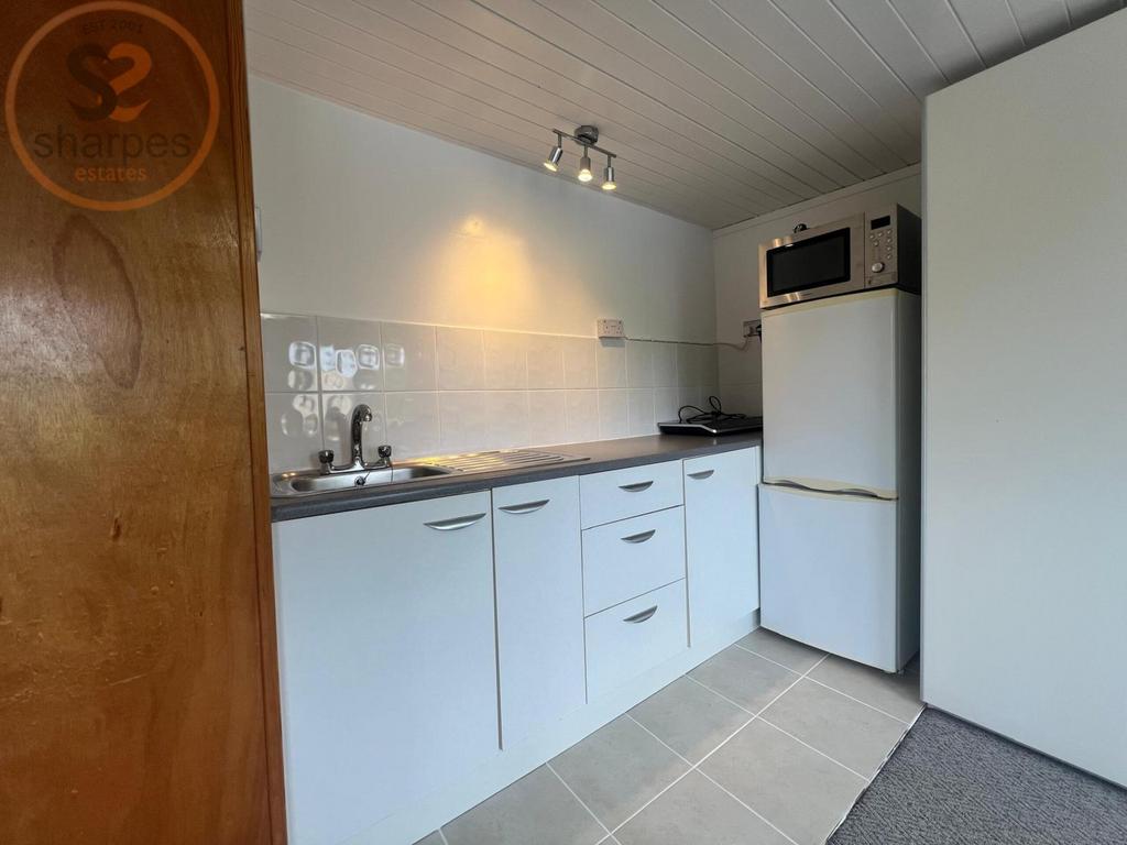 6.jpeg
