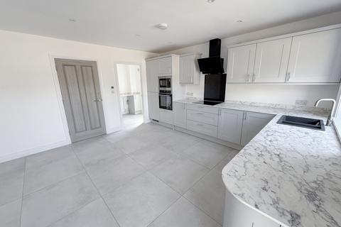 4 bedroom detached house for sale, Petticoat Lane, Dilton Marsh