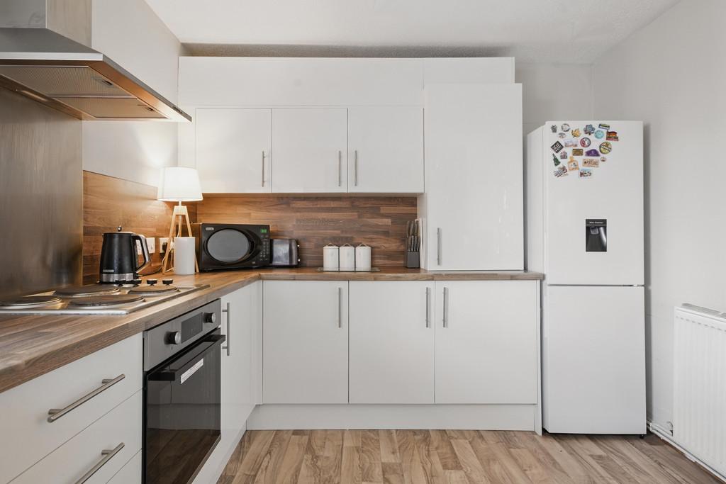 004-46e King St