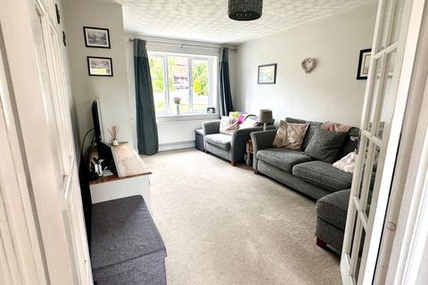 3 bedroom semi-detached house for sale, Oakgrove Place, Northampton NN4