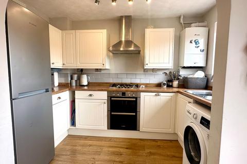 3 bedroom semi-detached house for sale, Oakgrove Place, Northampton NN4