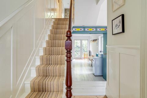 35 Kelvin Road, London, N5 2PR