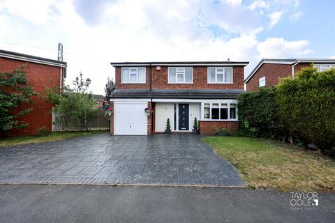 28 Chartwell, Tamworth, B79 7UG