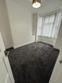 2 bedroom terraced house to rent, Coniston Street, Salford