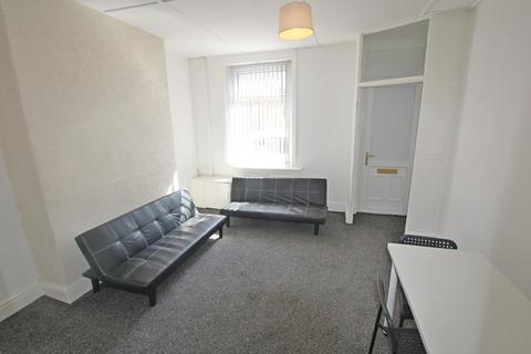 2 bedroom terraced house to rent, Chapel Street, Nelson